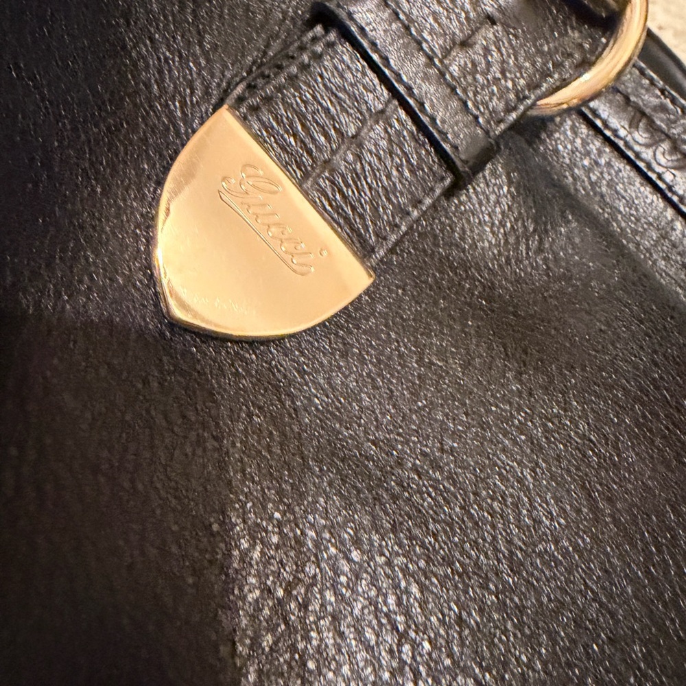 Authentic Gucci large leather tote with Guccissima embossed details. - Picture 7 of 15